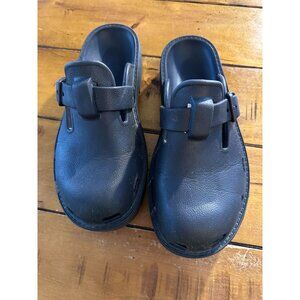 Black Rubber Clogs With Adjustable Strap & Sturdy Tread For Men Or Women